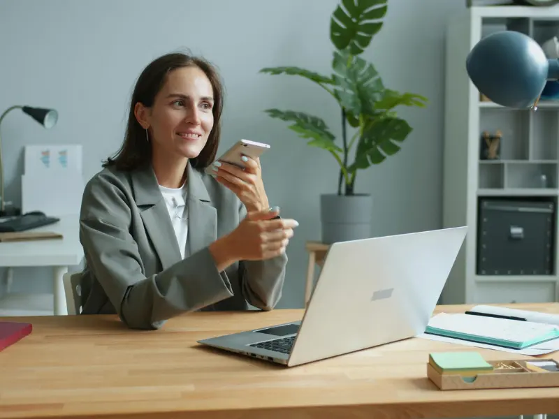Perth cloud accountant working in Xero from a modern home office, supporting clients on Xero, MYOB and QuickBooks migration projects